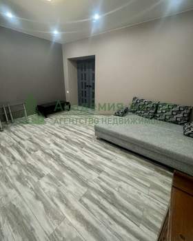 2-к квартира, вторичка, 59м2, 1/4 этаж