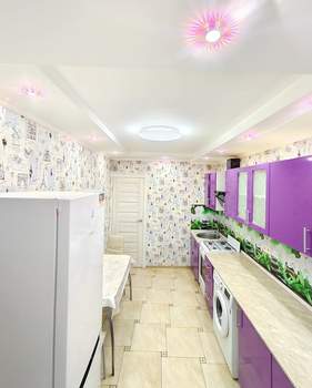 2-к квартира, вторичка, 58м2, 1/10 этаж