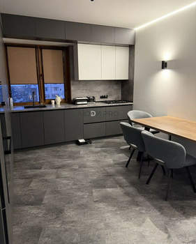 Студия квартира, вторичка, 185м2, 4/4 этаж