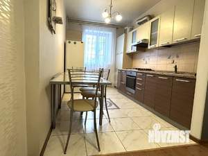 2-к квартира, вторичка, 59м2, 1/8 этаж
