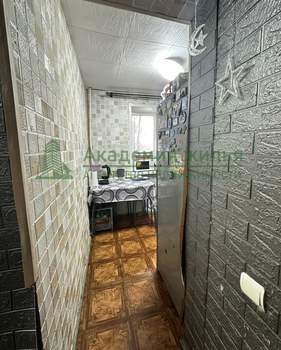 3-к квартира, вторичка, 42м2, 3/5 этаж