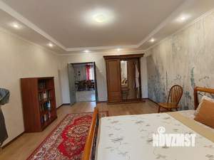 4-к квартира, вторичка, 130м2, 3/5 этаж
