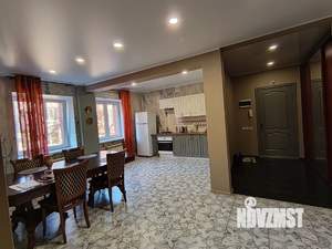 4-к квартира, вторичка, 130м2, 3/5 этаж