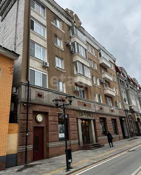 3-к квартира, вторичка, 123м2, 4/7 этаж