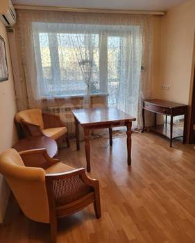 2-к квартира, вторичка, 43м2, 3/5 этаж