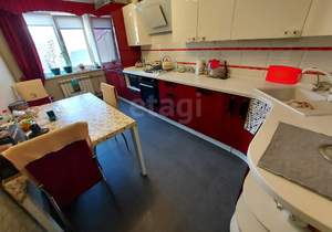 2-к квартира, вторичка, 64м2, 3/10 этаж