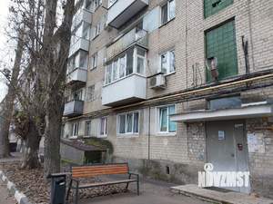 2-к квартира, вторичка, 42м2, 1/5 этаж