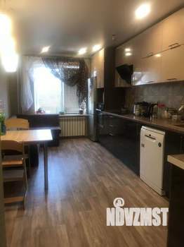 2-к квартира, вторичка, 60м2, 1/10 этаж