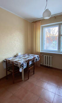 3-к квартира, вторичка, 64м2, 2/10 этаж