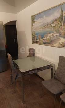 2-к квартира, вторичка, 62м2, 4/10 этаж