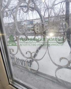 2-к квартира, вторичка, 44м2, 1/5 этаж