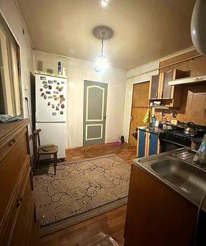 3-к квартира, вторичка, 46м2, 1/1 этаж