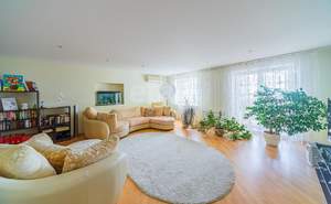 4-к квартира, вторичка, 156м2, 9/10 этаж