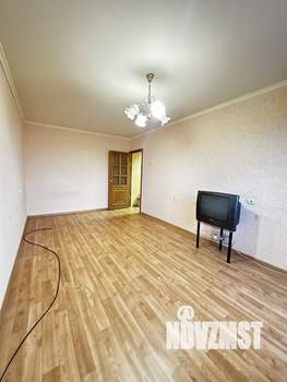 2-к квартира, вторичка, 47м2, 8/10 этаж