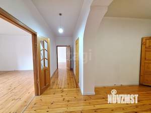 2-к квартира, вторичка, 100м2, 2/4 этаж