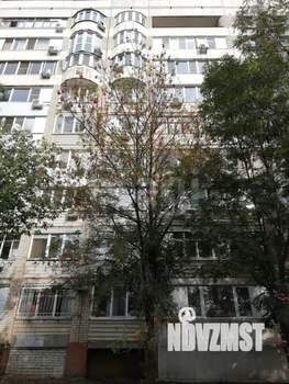 2-к квартира, вторичка, 52м2, 1/9 этаж