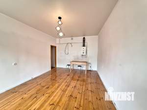 2-к квартира, вторичка, 100м2, 2/4 этаж