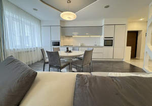 2-к квартира, вторичка, 98м2, 10/10 этаж