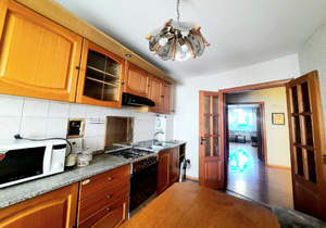4-к квартира, вторичка, 82м2, 3/9 этаж