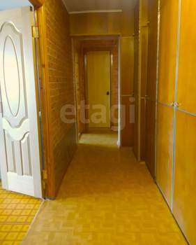 3-к квартира, вторичка, 63м2, 4/9 этаж