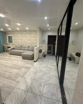 2-к квартира, вторичка, 58м2, 10/10 этаж