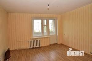4-к квартира, вторичка, 74м2, 9/9 этаж