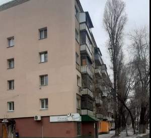 2-к квартира, вторичка, 45м2, 1/6 этаж