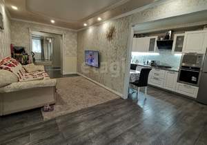 2-к квартира, вторичка, 58м2, 1/10 этаж