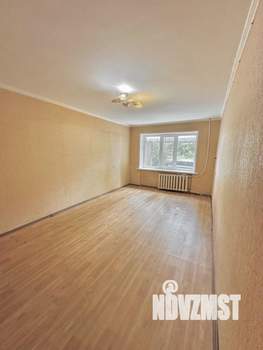 2-к квартира, вторичка, 52м2, 1/9 этаж