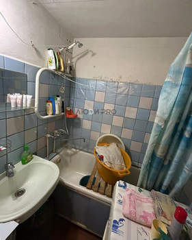 3-к квартира, вторичка, 56м2, 8/9 этаж