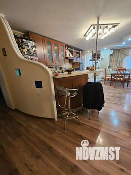 3-к квартира, вторичка, 110м2, 8/10 этаж