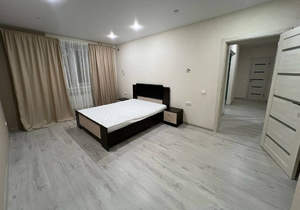 2-к квартира, вторичка, 58м2, 1/10 этаж