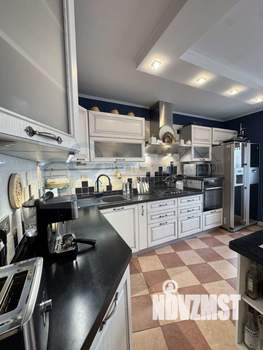 4-к квартира, вторичка, 114м2, 8/9 этаж