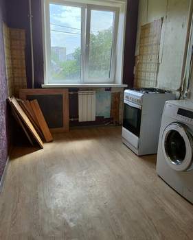 2-к квартира, вторичка, 43м2, 1/9 этаж