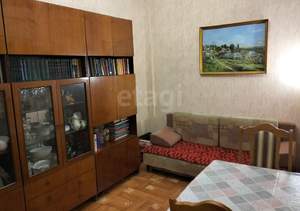 2-к квартира, вторичка, 37м2, 1/4 этаж