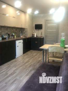 2-к квартира, вторичка, 60м2, 1/10 этаж