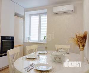 2-к квартира, вторичка, 60м2, 1/10 этаж