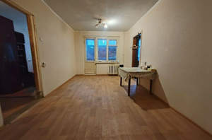 3-к квартира, вторичка, 52м2, 1/9 этаж