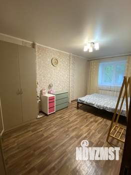4-к квартира, вторичка, 95м2, 2/2 этаж