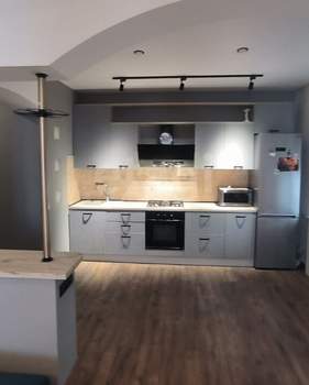 2-к квартира, вторичка, 61м2, 4/5 этаж