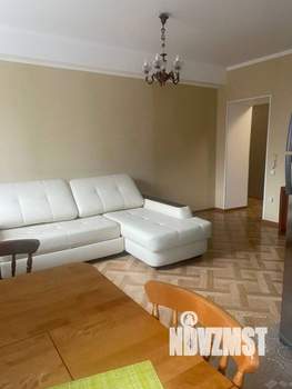 2-к квартира, вторичка, 60м2, 3/5 этаж