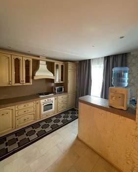 4-к квартира, вторичка, 95м2, 5/10 этаж