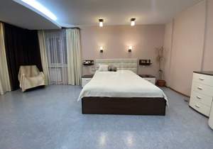 4-к квартира, вторичка, 153м2, 8/10 этаж