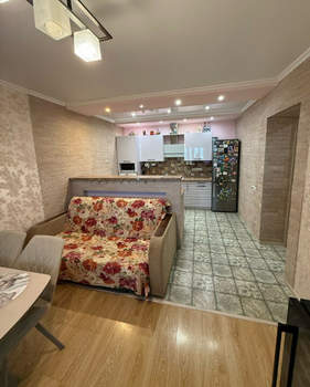 3-к квартира, вторичка, 60м2, 1/6 этаж