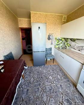 3-к квартира, вторичка, 63м2, 9/9 этаж