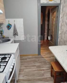 3-к квартира, вторичка, 57м2, 9/9 этаж