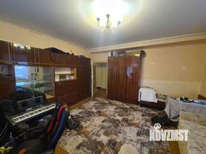2-к квартира, вторичка, 74м2, 2/4 этаж