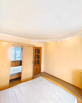 2-к квартира, вторичка, 56м2, 9/10 этаж