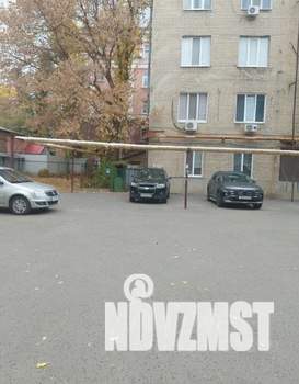 Студия квартира, вторичка, 40м2, 1/4 этаж