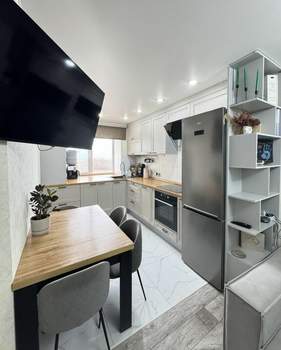 3-к квартира, вторичка, 62м2, 4/14 этаж